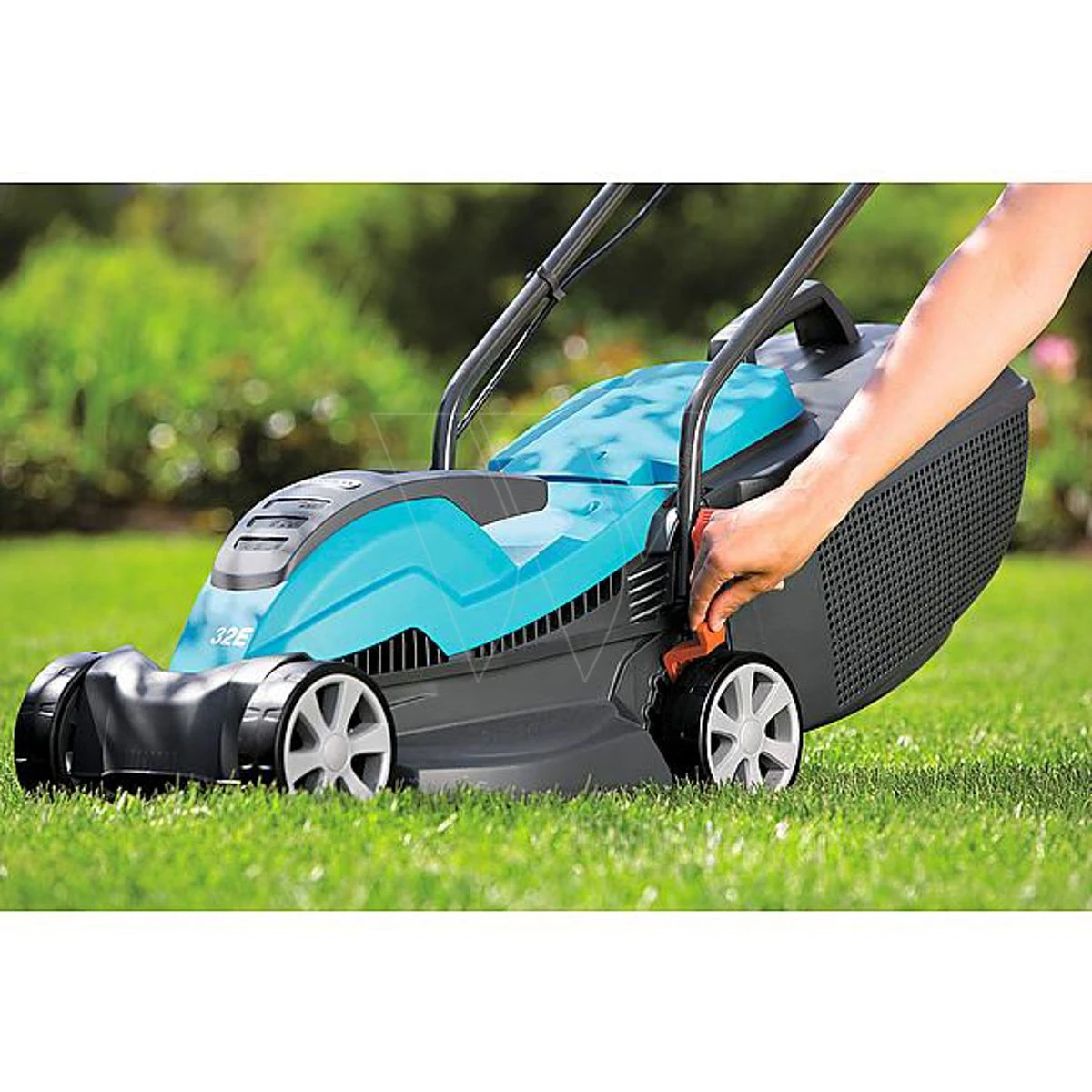 Gardena Gazonmaaier 32cm-1200w 2 Gardena Gazonmaaier 32cm-1200w - Afbeelding 2